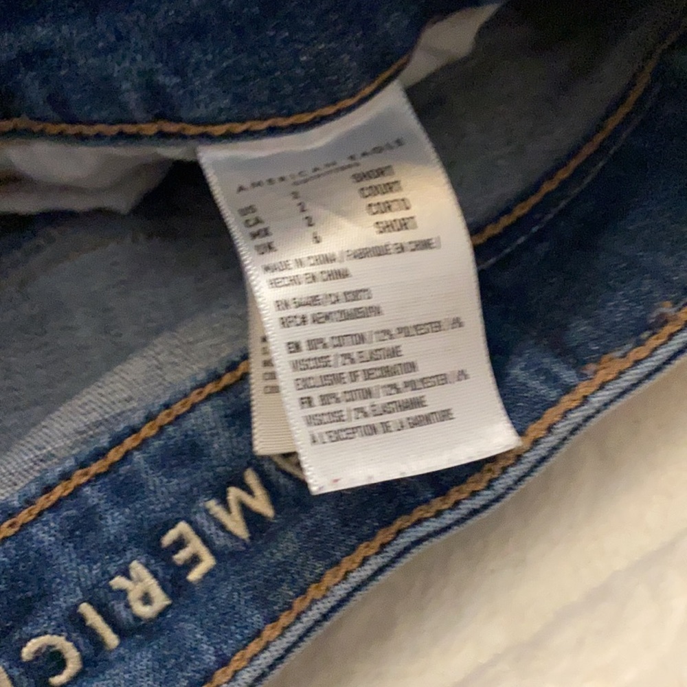 American Eagle distressed patched hi-rise jegging - Picture 3 of 6